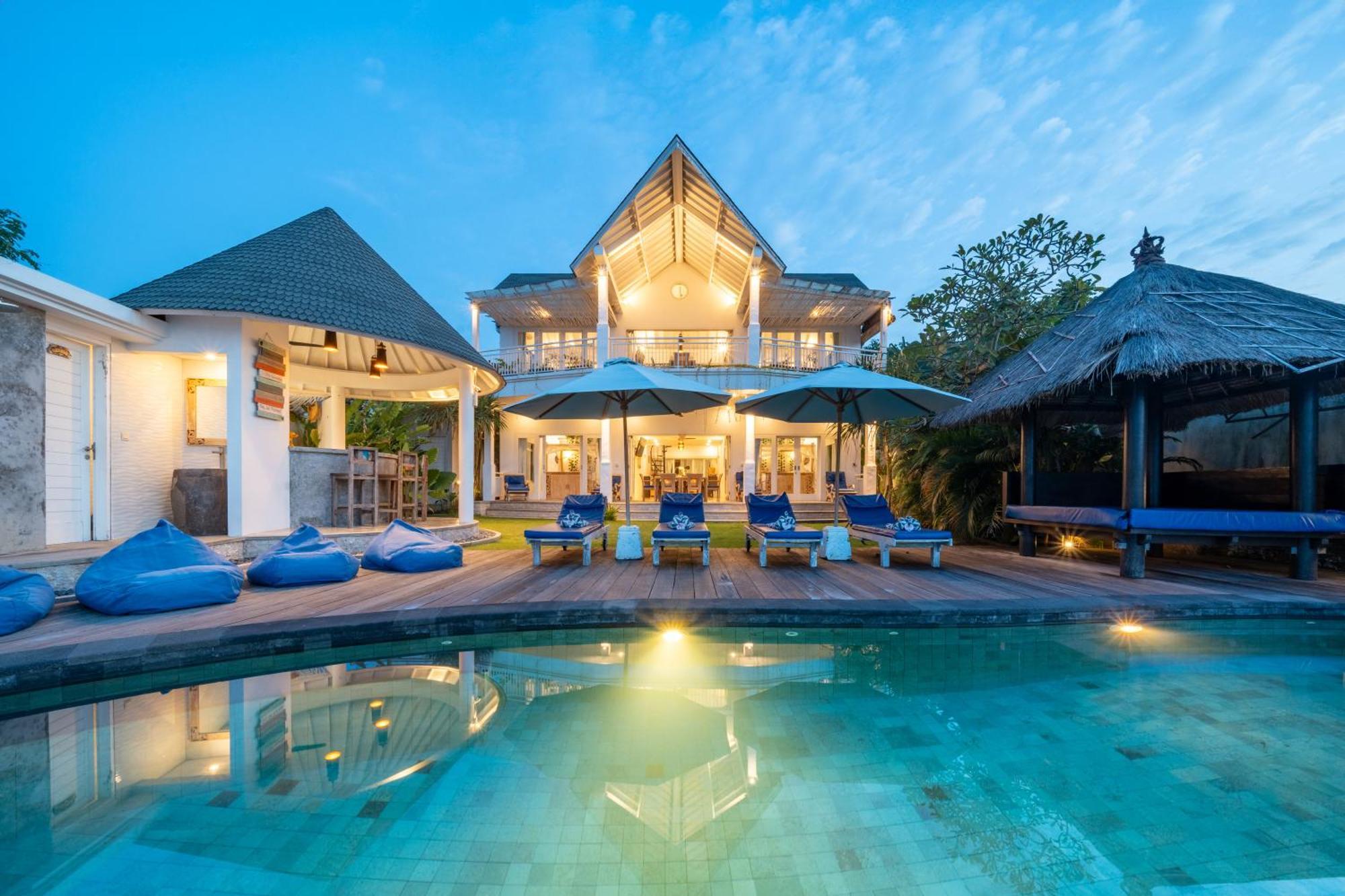 Ceningan Beachside Villas Nusa Lembongan  Exterior photo