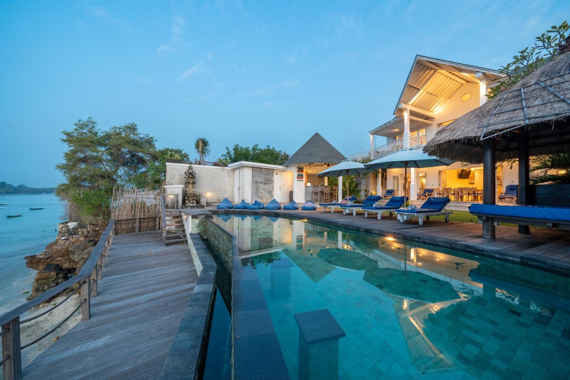 Ceningan Beachside Villas Nusa Lembongan  Exterior photo