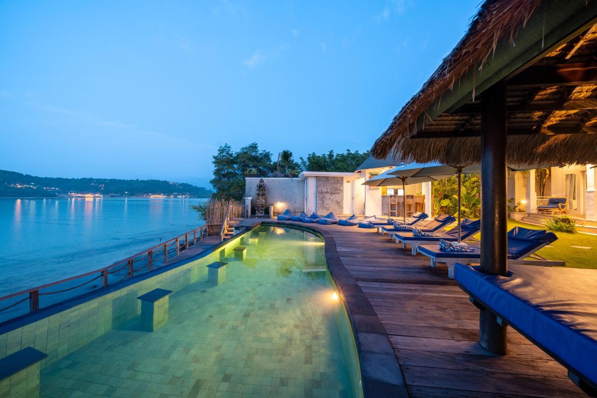Ceningan Beachside Villas Nusa Lembongan  Exterior photo