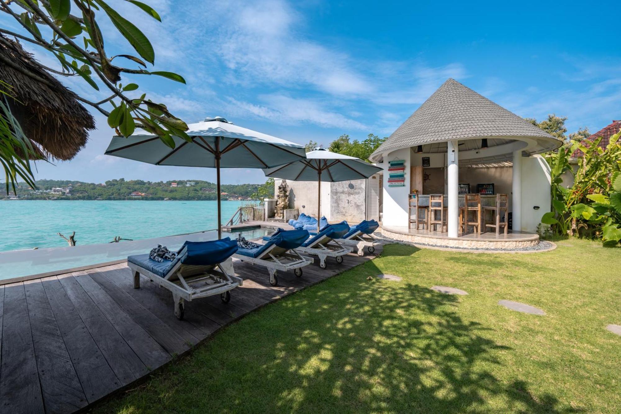 Ceningan Beachside Villas Nusa Lembongan  Exterior photo