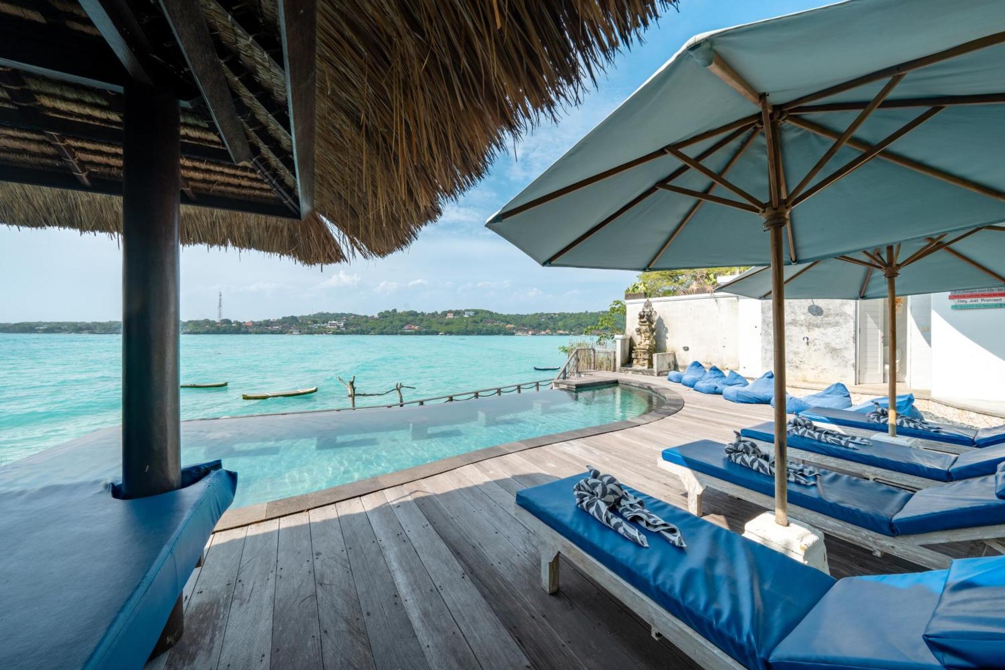 Ceningan Beachside Villas Nusa Lembongan  Exterior photo
