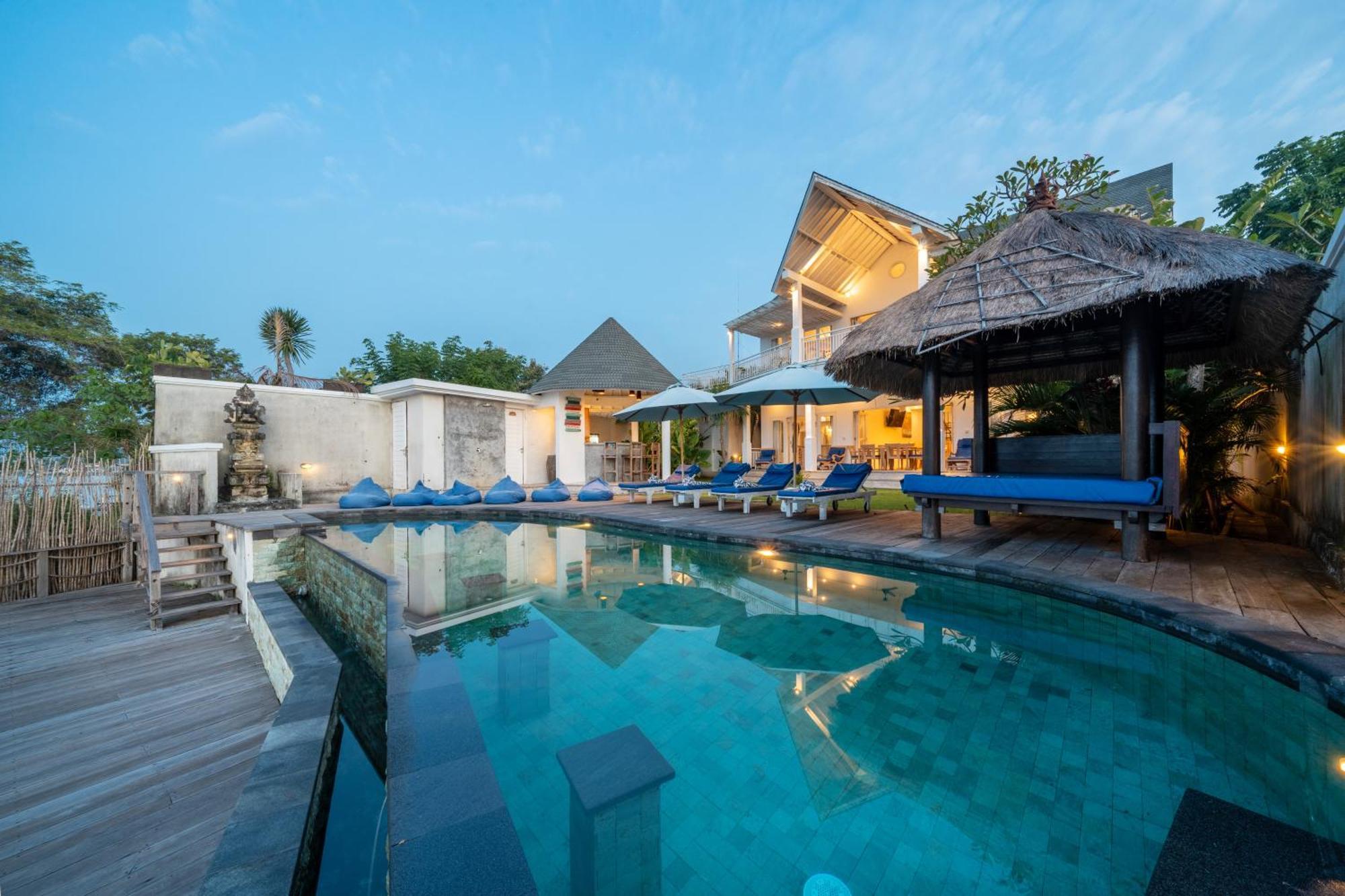 Ceningan Beachside Villas Nusa Lembongan  Exterior photo