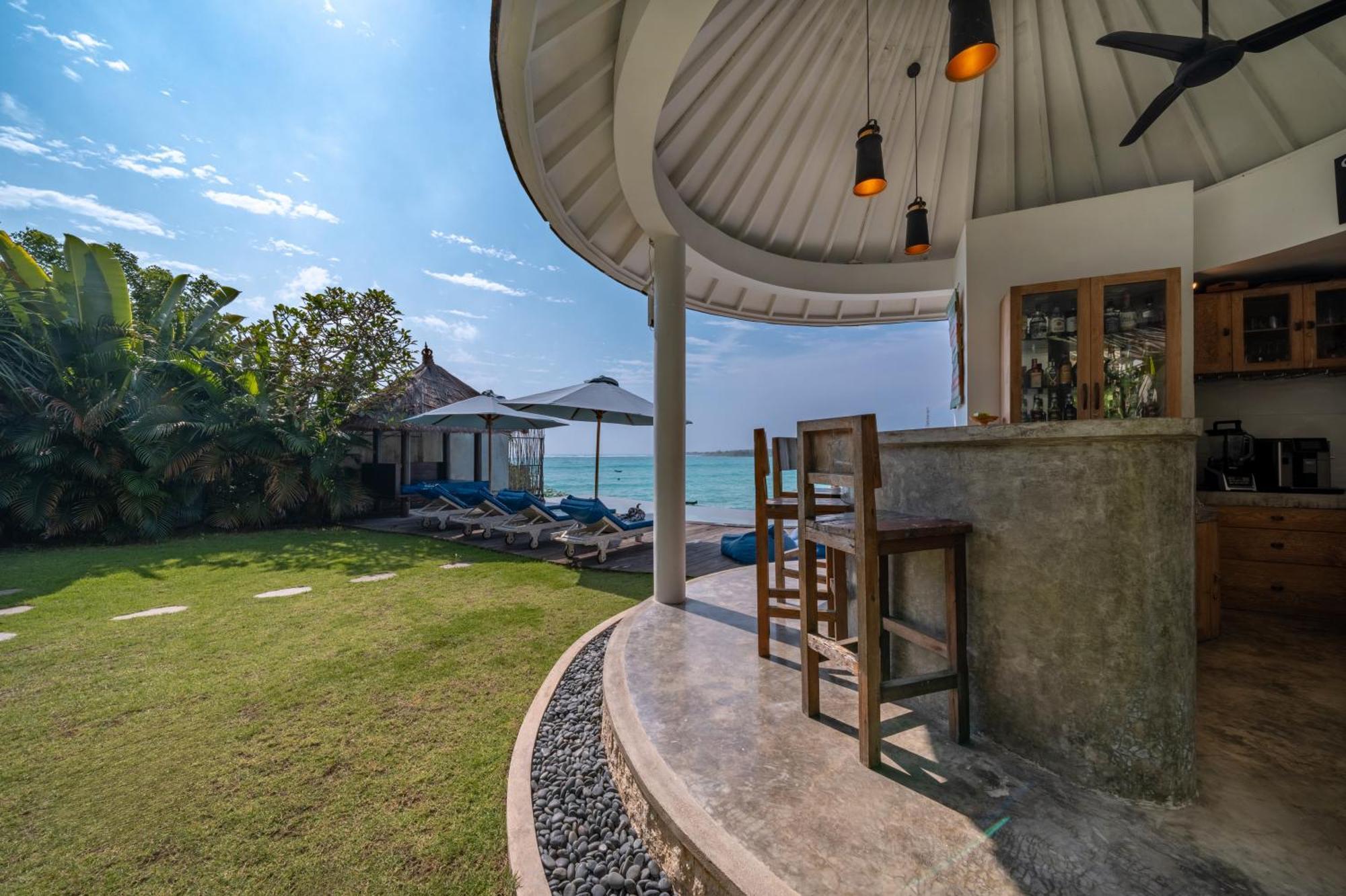 Ceningan Beachside Villas Nusa Lembongan  Exterior photo