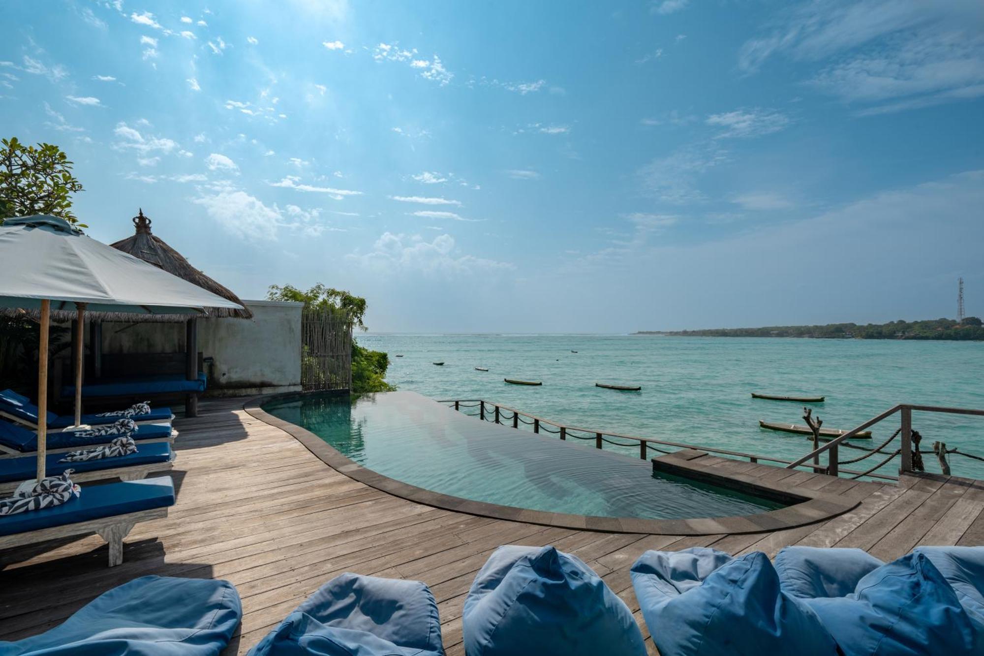 Ceningan Beachside Villas Nusa Lembongan  Exterior photo